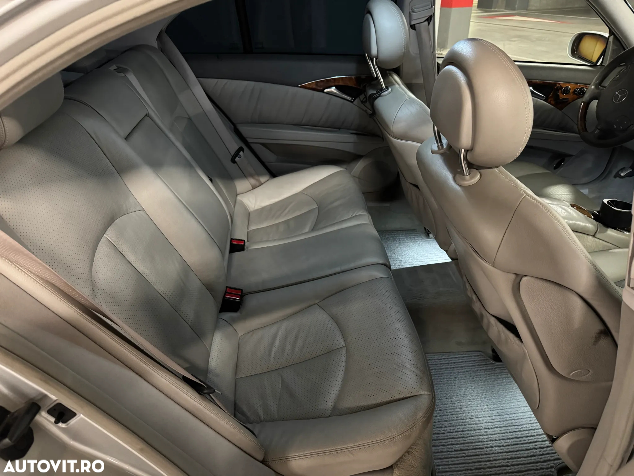 Mercedes-Benz E 320 CDI Elegance - 13