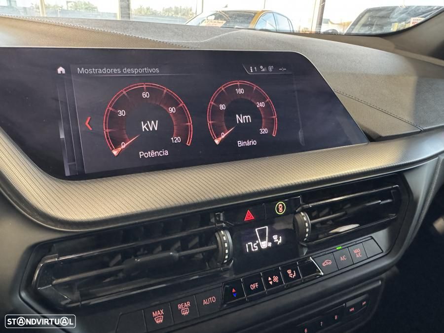 BMW 116 d Pack Desportivo M - 16