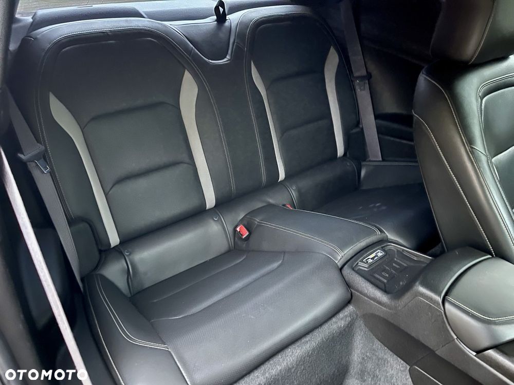 Chevrolet Camaro - 31