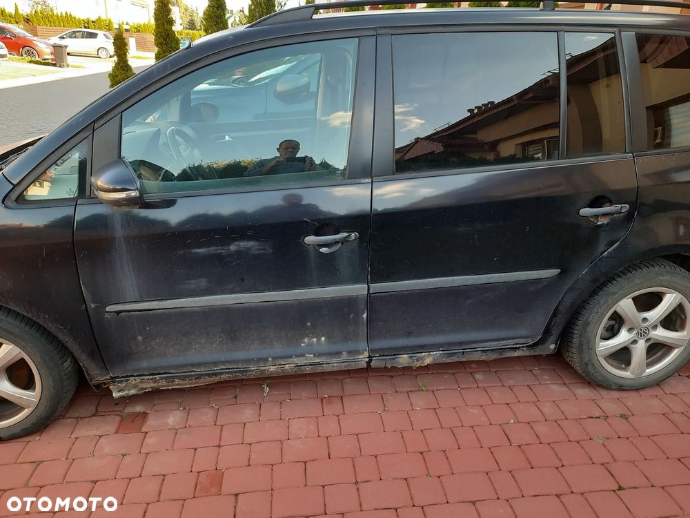 Volkswagen Touran 1.9 TDI Conceptline - 5