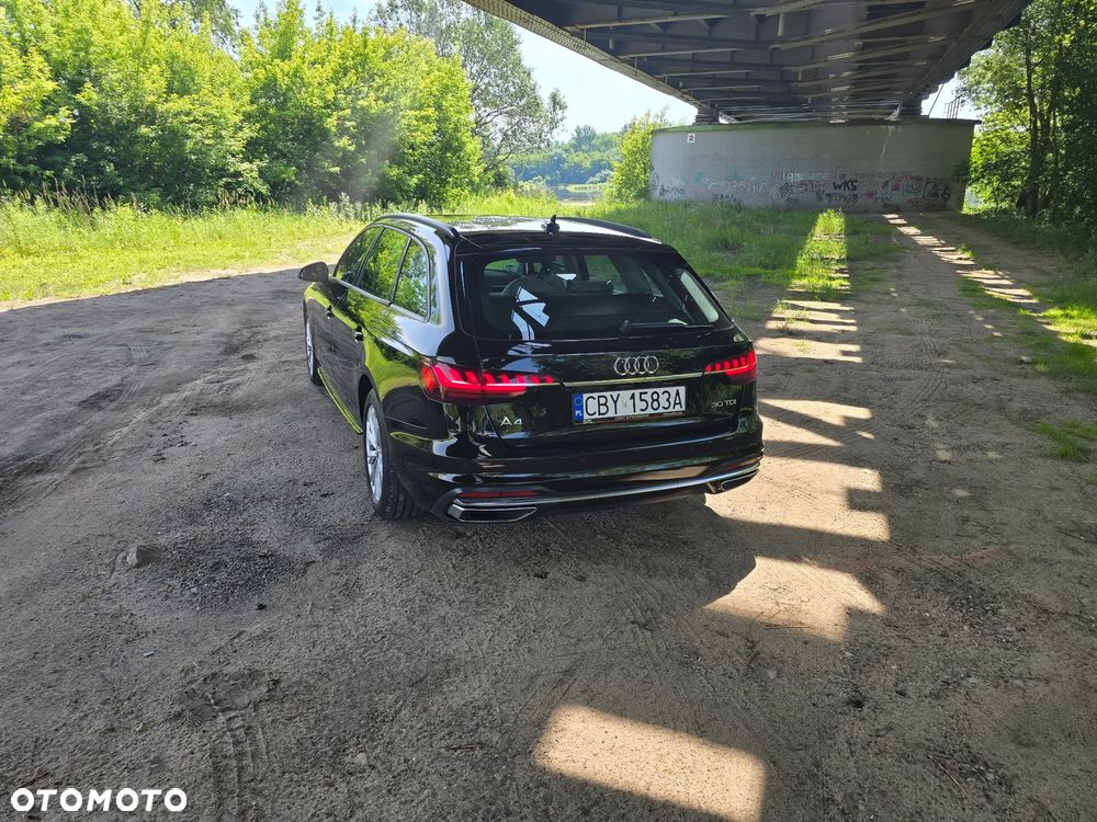 Audi A4 Avant - 11
