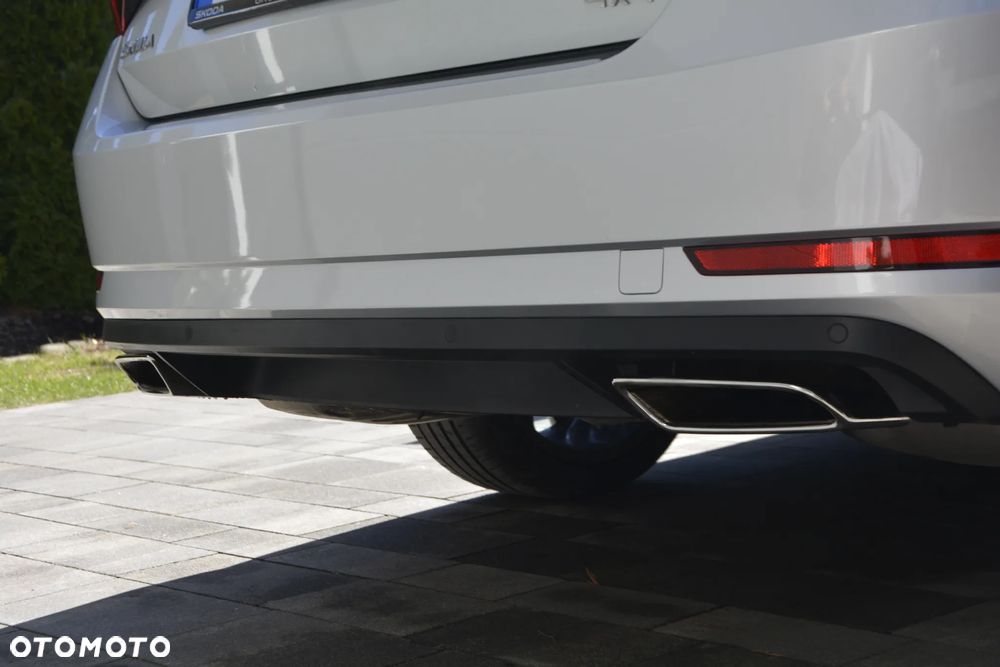 Skoda Superb 2.0 TSI 4x4 L&K DSG - 5