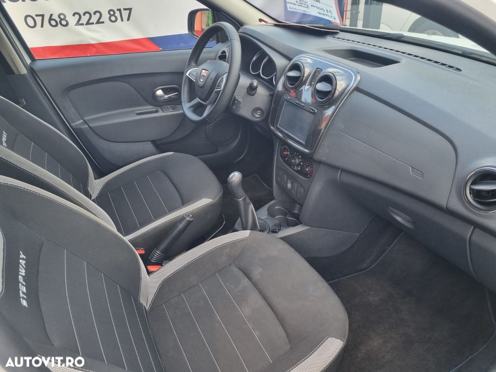 Dacia Sandero 0.9 90CP Stepway - 8