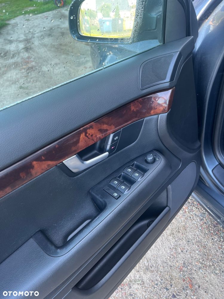 Audi A4 Avant 2.0 TDI - 14
