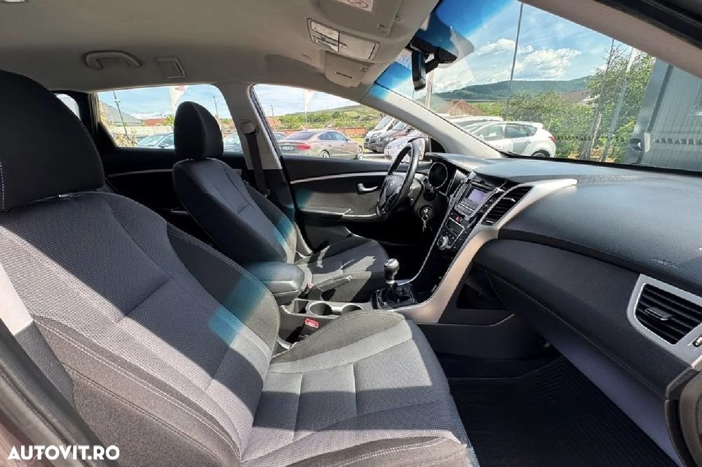 Hyundai i30 1.6 MPi Highway - 7