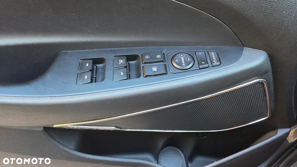 Hyundai Tucson 1.6 GDI BlueDrive GO 2WD - 19