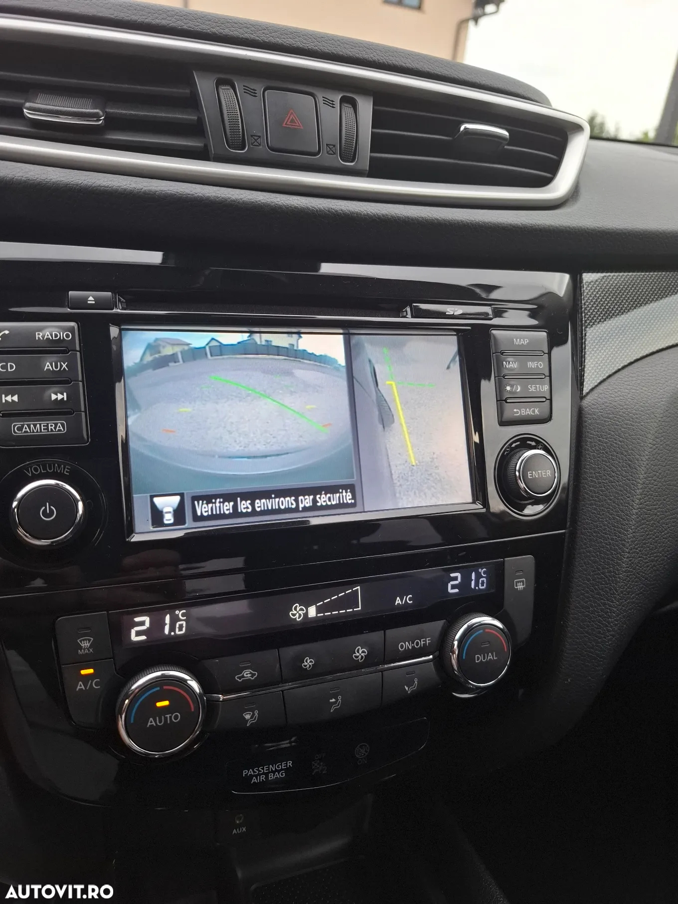 Nissan X-Trail 1.6 dCi N-Connecta - 13