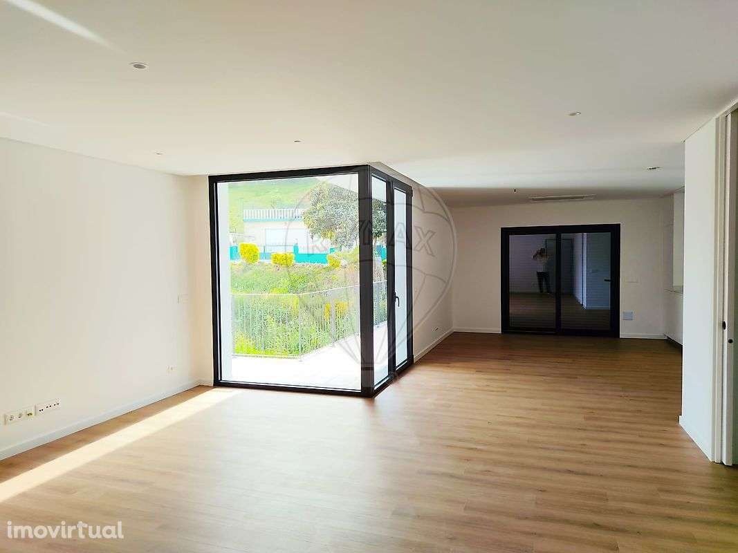 Apartamento T2 para arrendamento - Grande imagem: 2/6