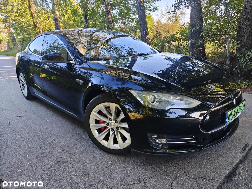 Tesla Model S Performance - 1