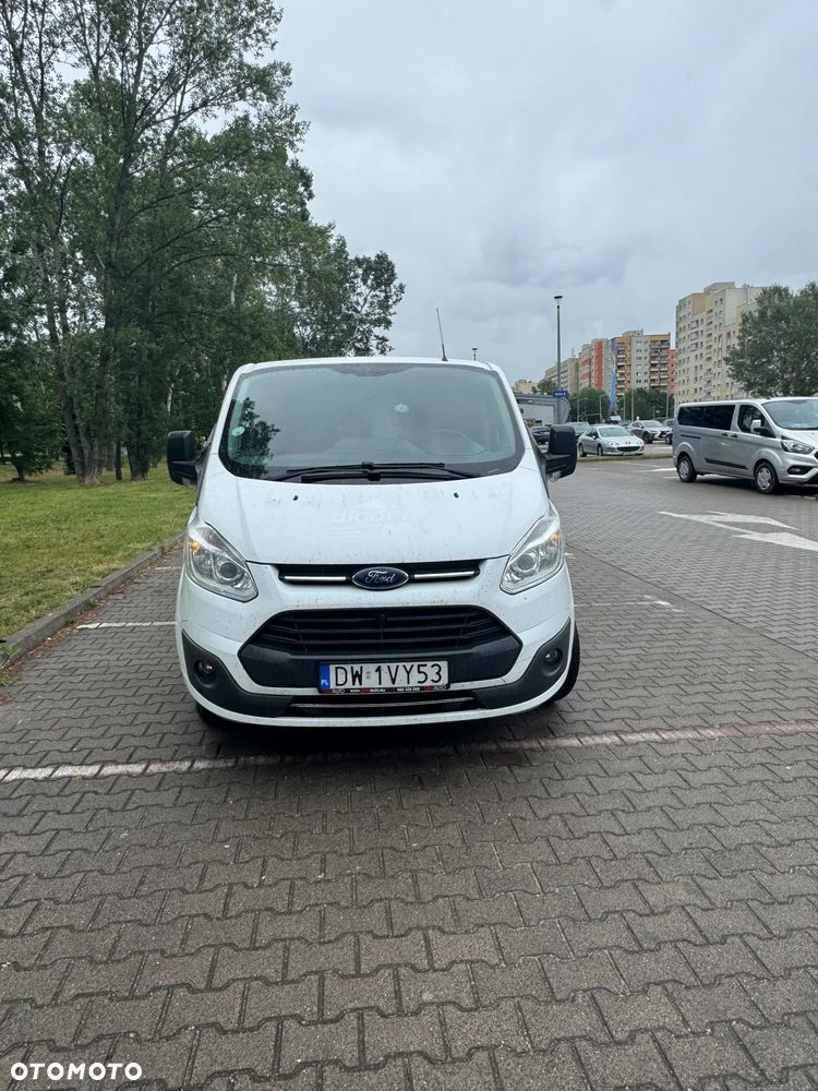 Ford TRANSIT CUSTOM - 1