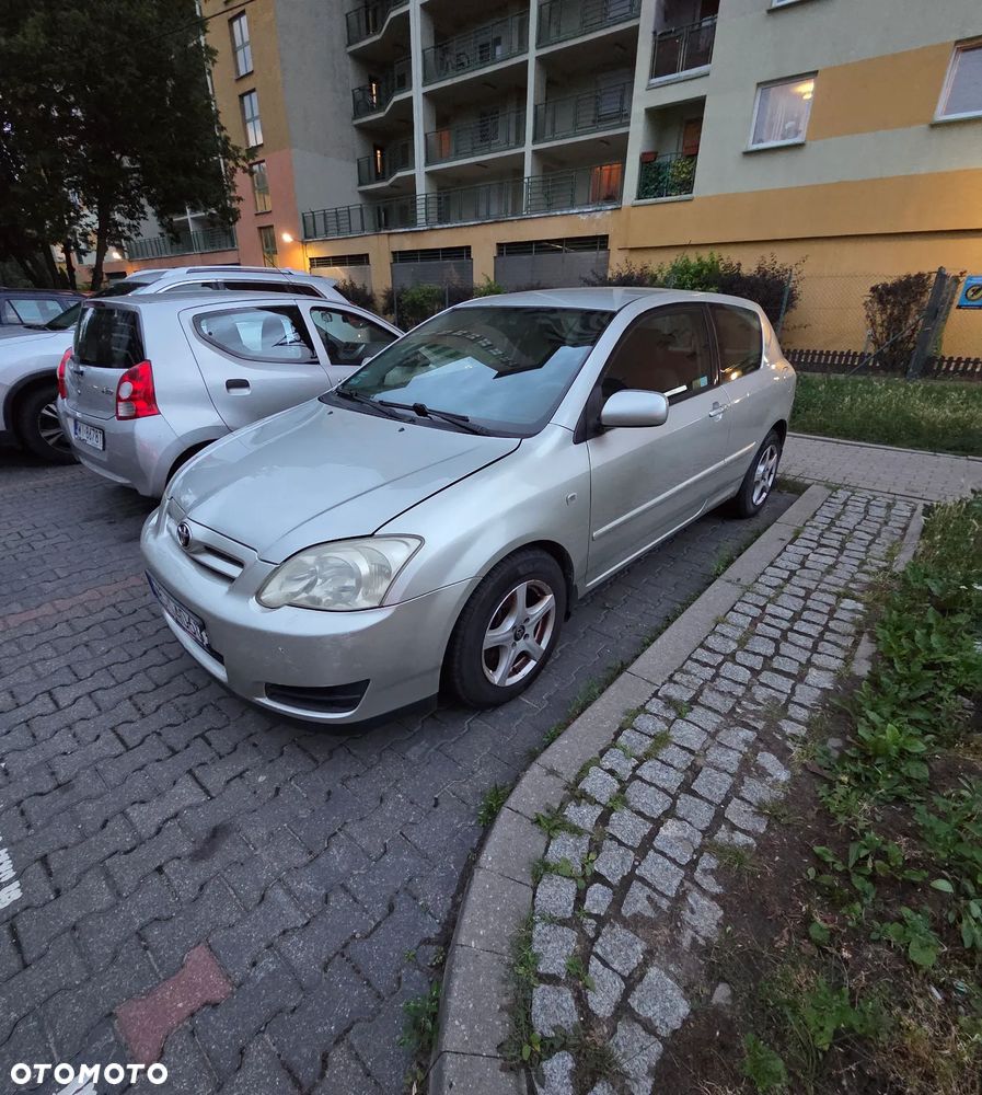 Toyota Corolla 1.4 VVT-i Base - 2