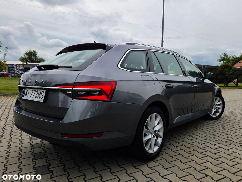 Skoda Superb 2.0 TDI SCR Ambition DSG - 32