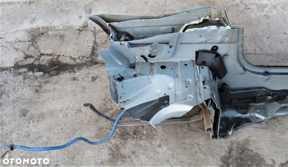 PRÓG CIĘTY LEWY BMW E82 E88 ORYGINAŁ LAKIER - 9