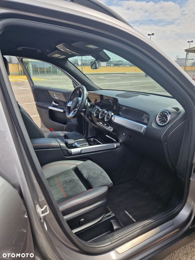 Mercedes-Benz GLB 250 4-Matic AMG Line 8G-DCT - 16