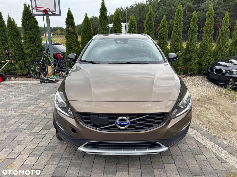 Volvo V60 Cross Country D3 Kinetic - 2