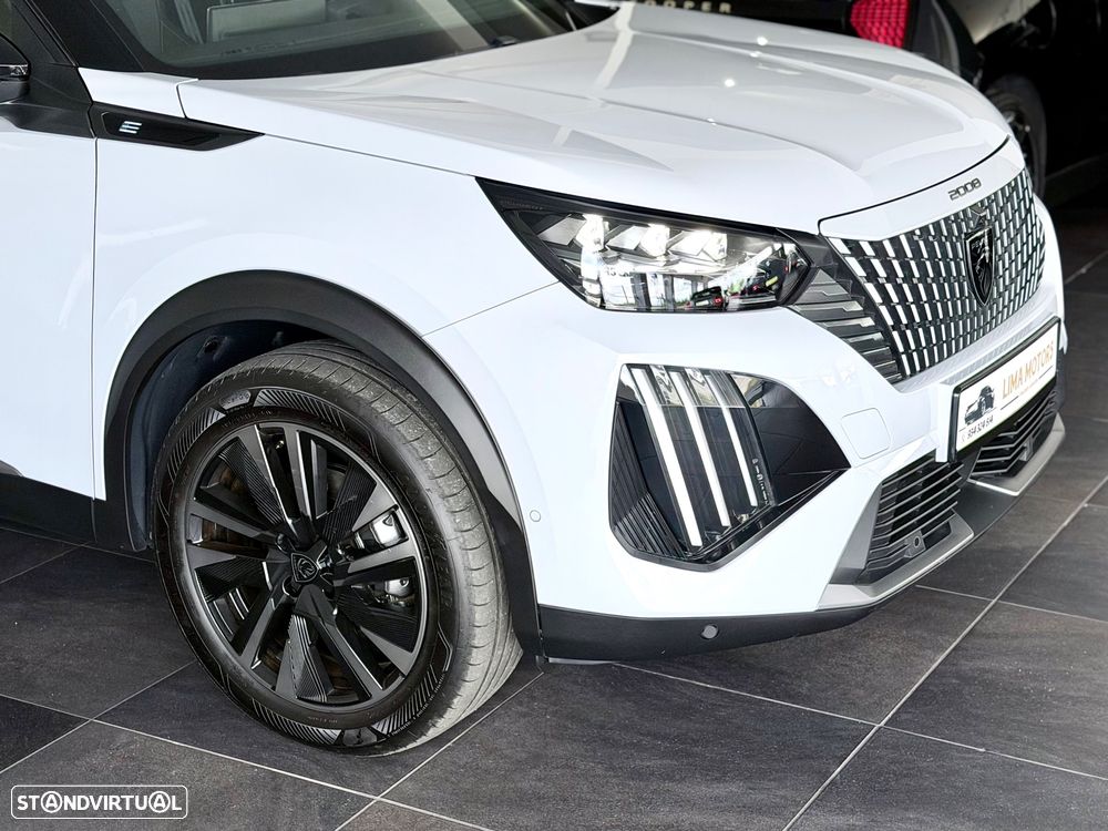 Peugeot e-2008 156 GT Exclusive - 4