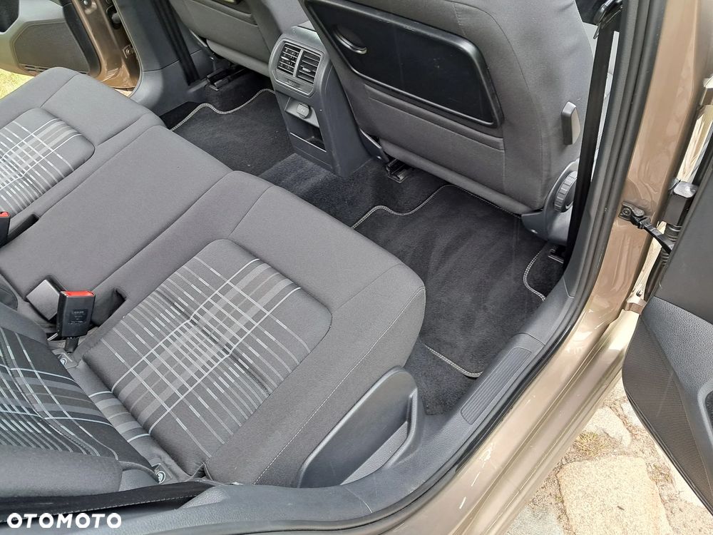 Volkswagen Golf Sportsvan - 15