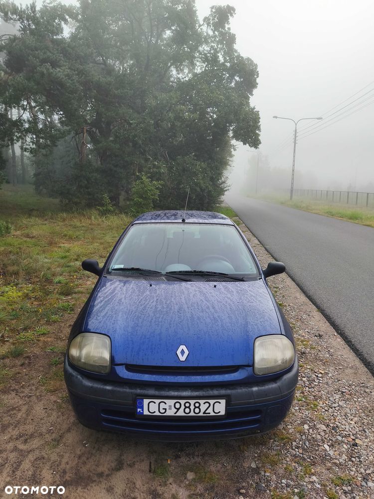 Renault Clio - 1