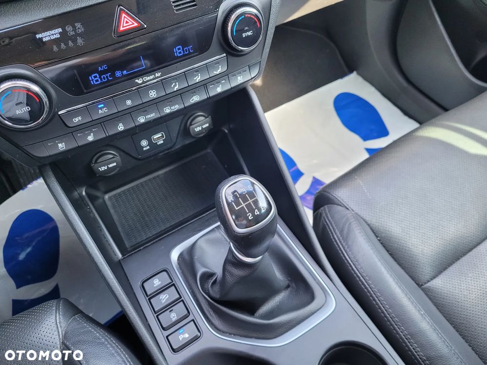Hyundai Tucson 1.6 GDI BlueDrive Style 2WD - 19