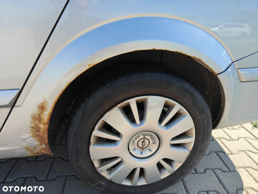 Opel Astra 1.6 Enjoy - 12