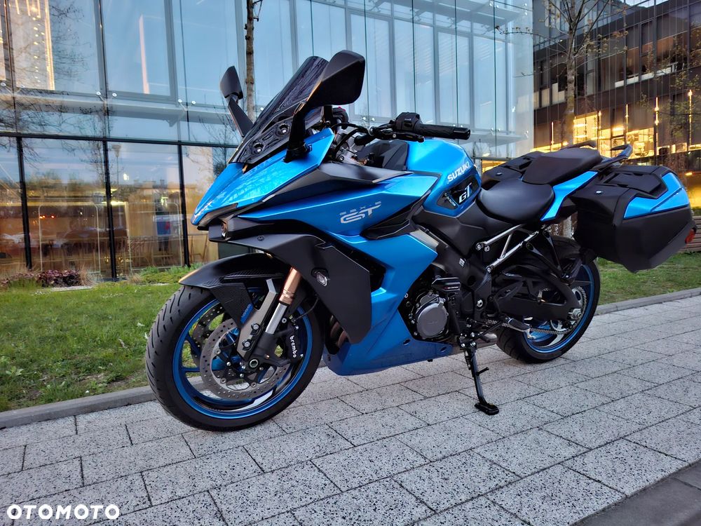 Suzuki GSX - 4