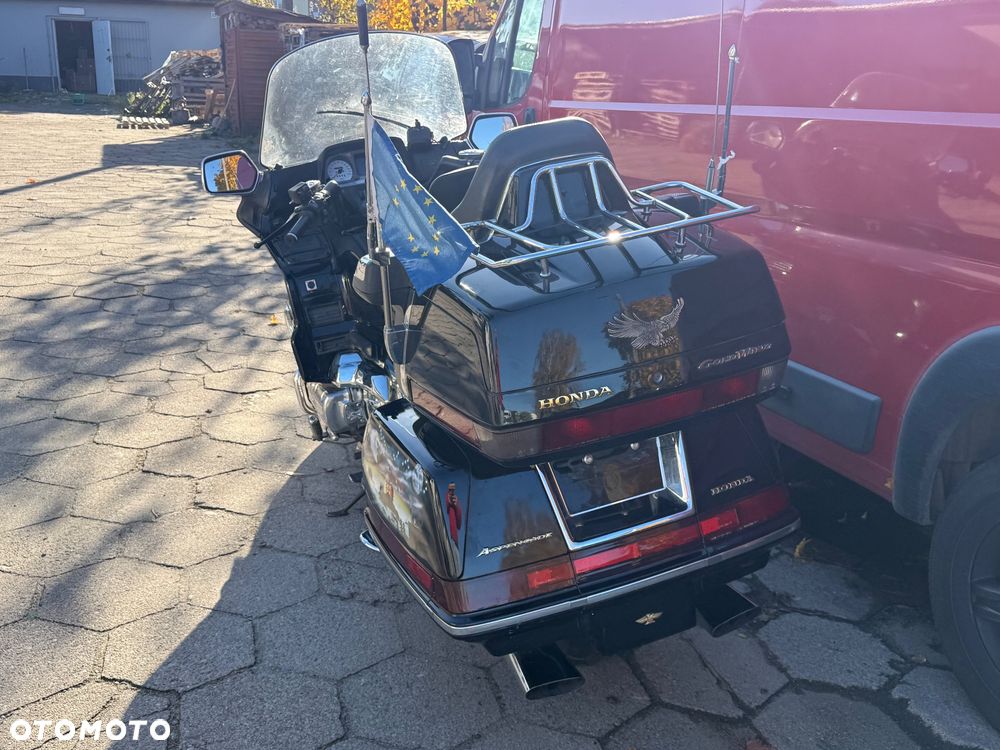Honda GL - 12