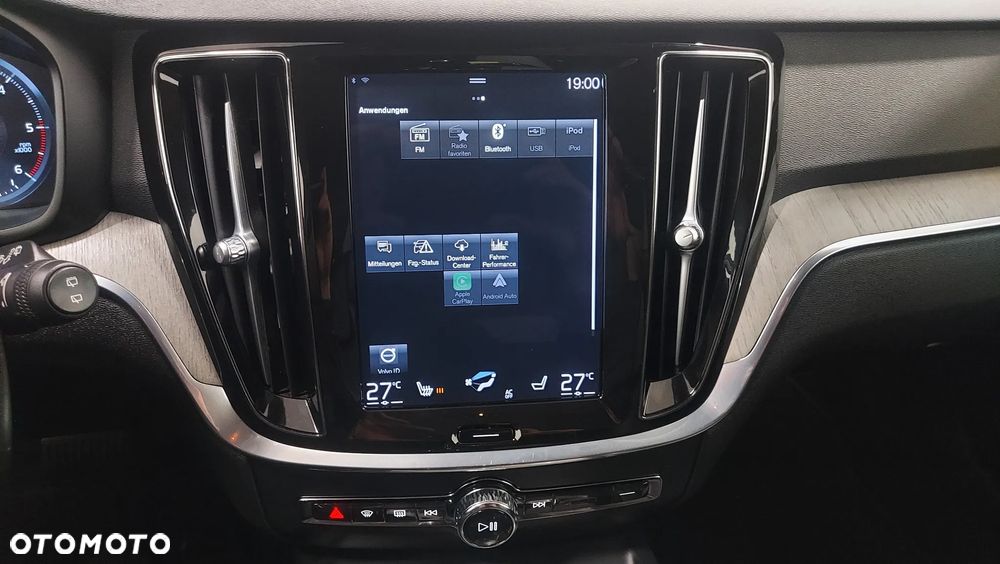 Volvo V60 D4 R-Design - 19