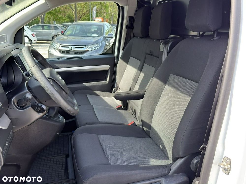 Opel Vivaro - 11