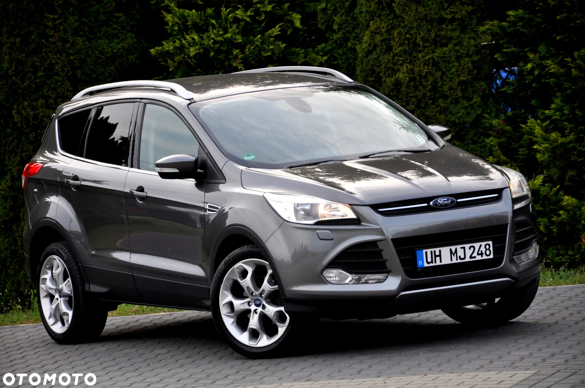 Ford Kuga 1.6 EcoBoost 2x4 Titanium - 11
