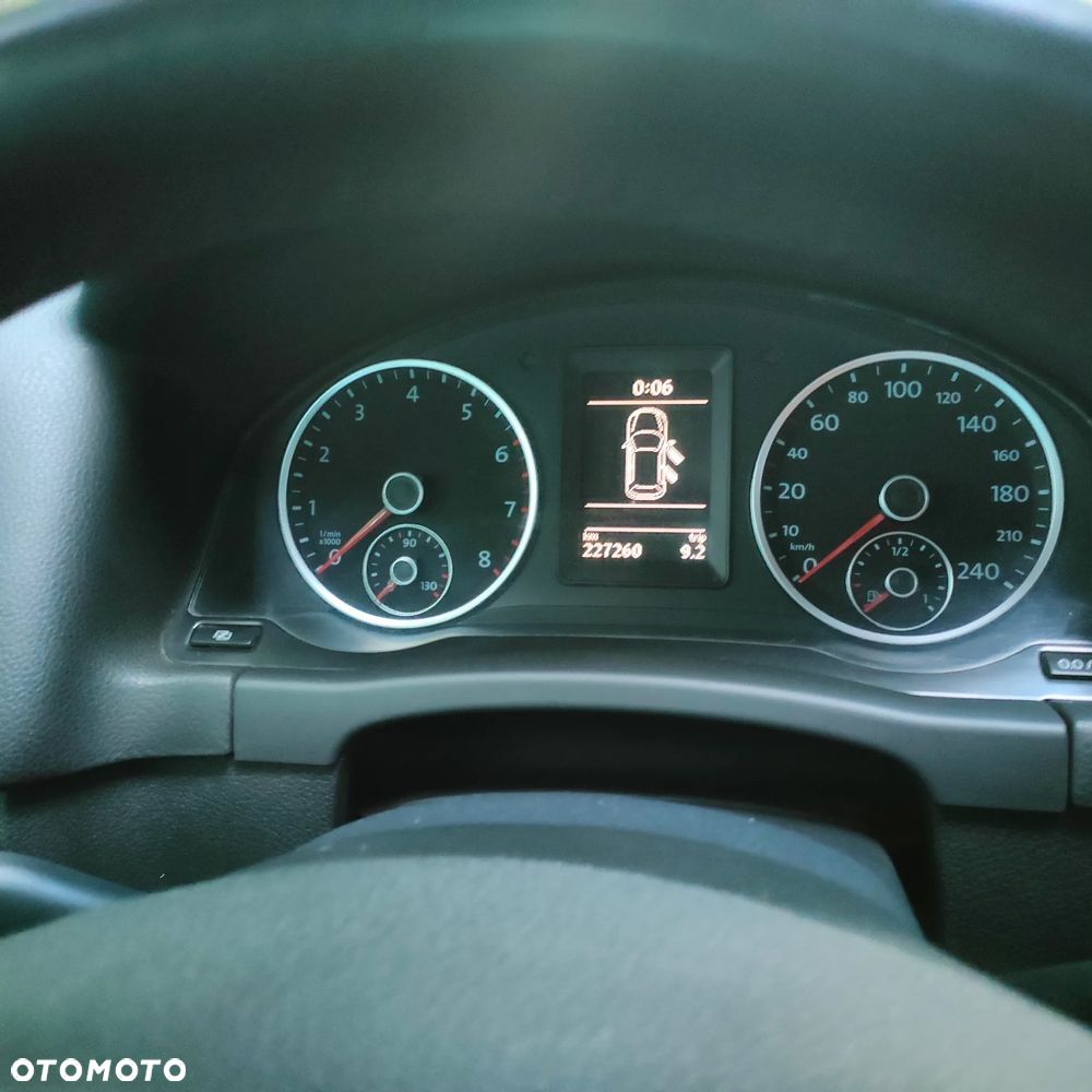 Volkswagen Tiguan - 21