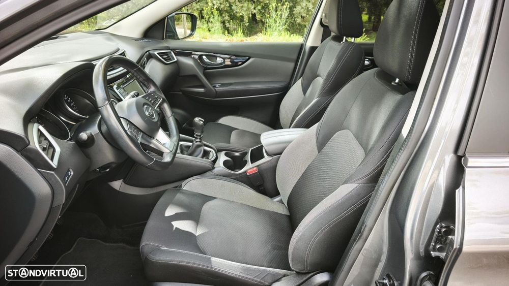 Nissan Qashqai 1.3 DIG-T N-Connecta J18 Led - 33