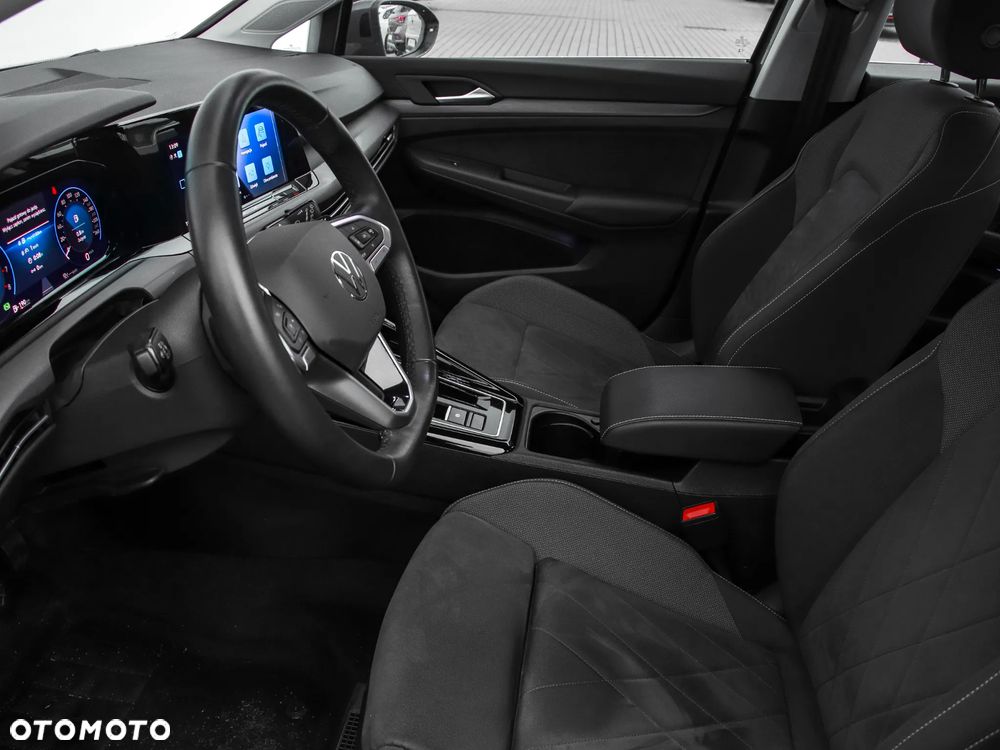 Volkswagen Golf Variant - 10