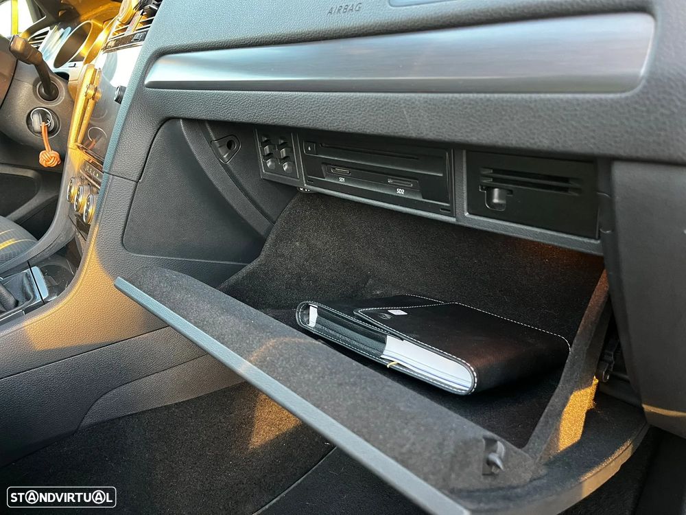 VW Golf Variant 1.6 TDi Confortline - 9