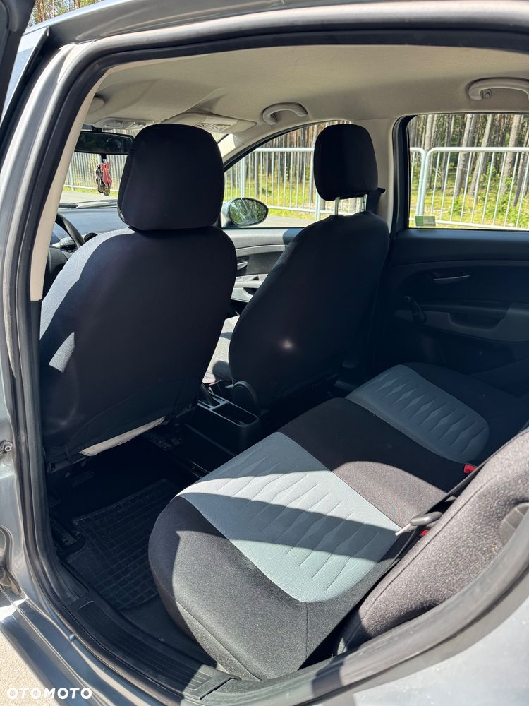 Fiat Grande Punto - 10