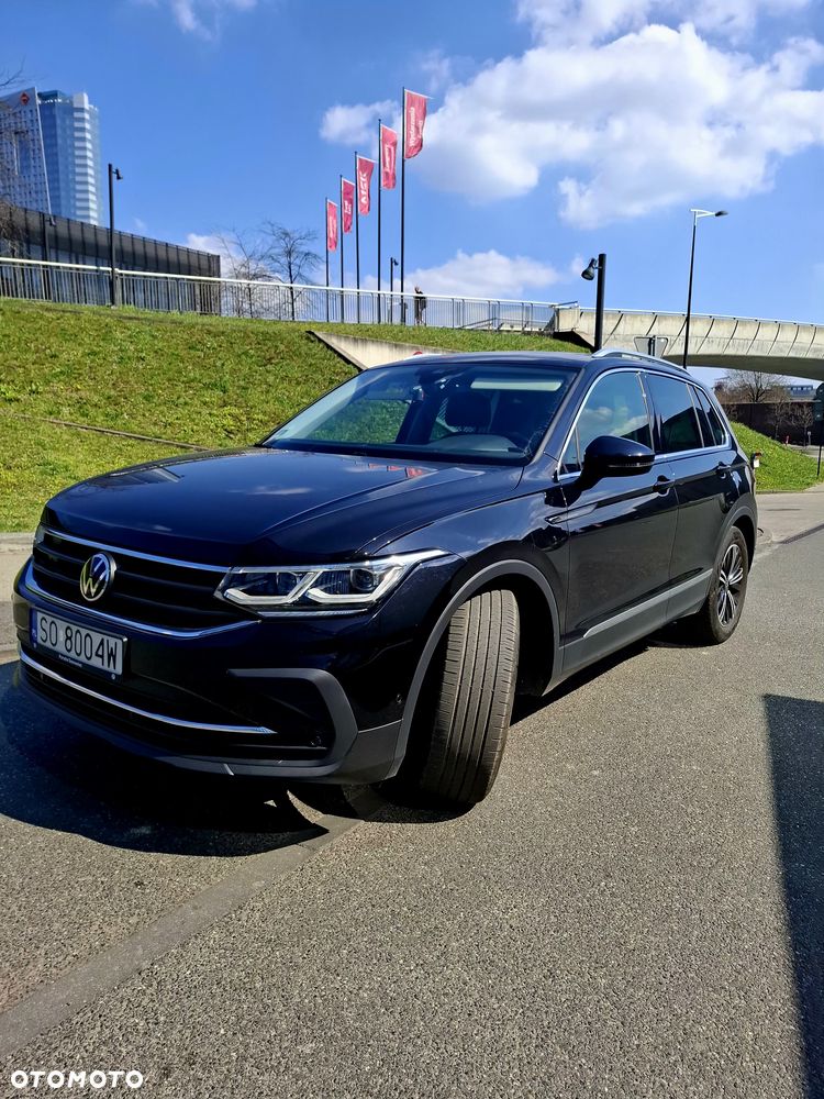 Volkswagen Tiguan - 10