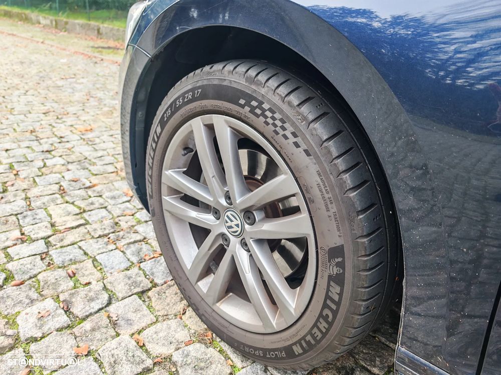 VW Passat 1.6 TDI BlueMotion - 8