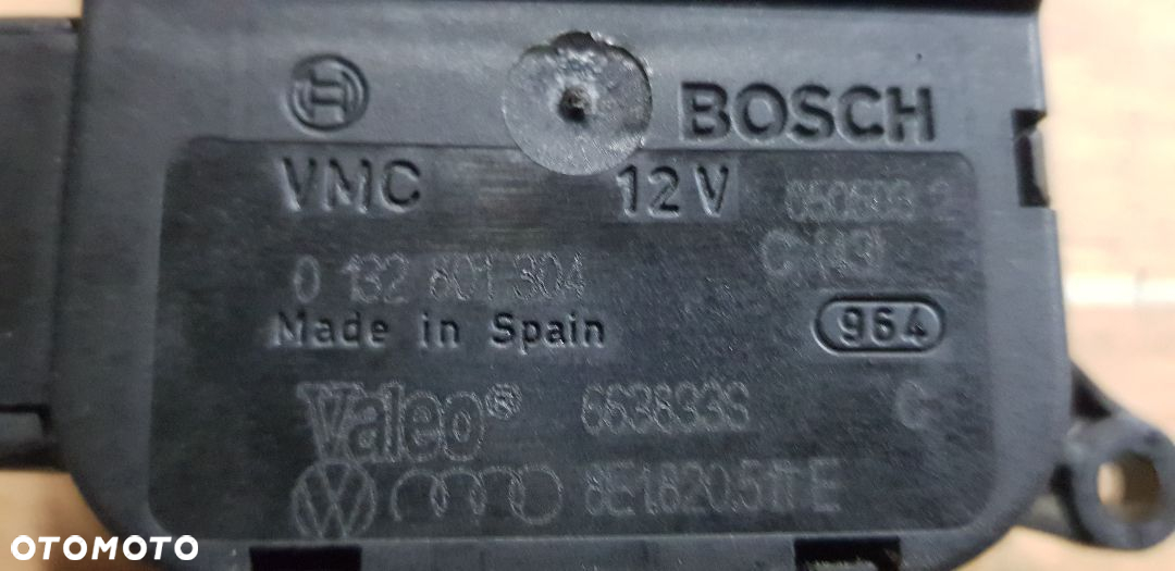 AUDI A4 B6 SILNICZEK NAGRZEWNICY 0132801304 - 3