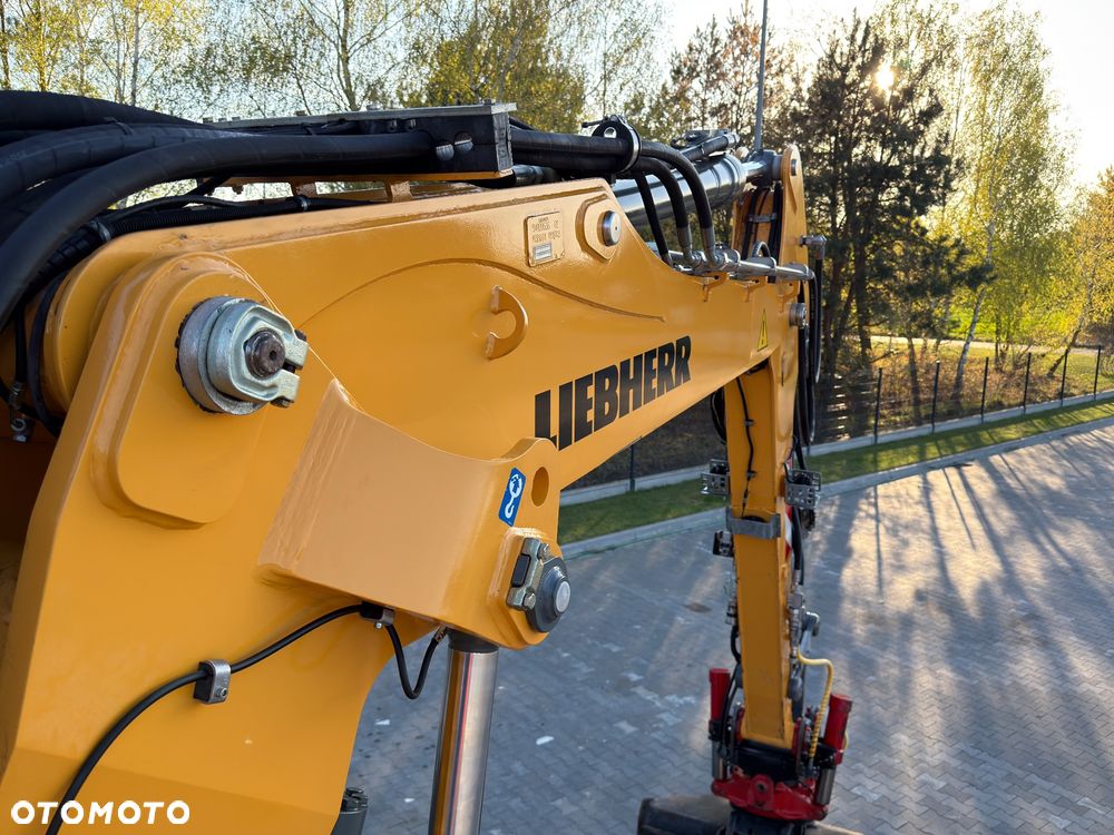 Liebherr A914 compact |rototilt |lapy-plug| - 12