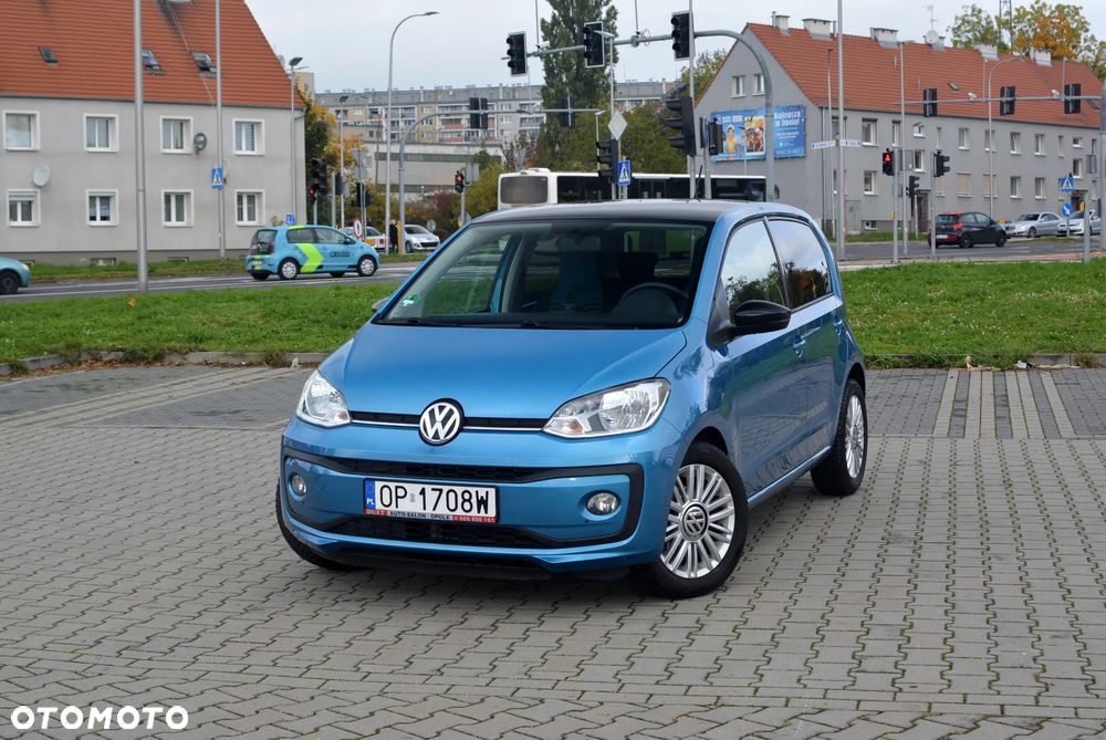 Volkswagen up! (BlueMotion Technology) move