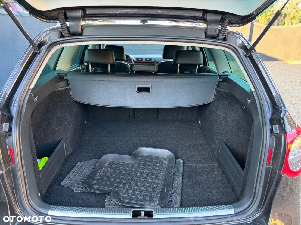 Volkswagen Passat 2.0 TDI 4Mot Highline - 21