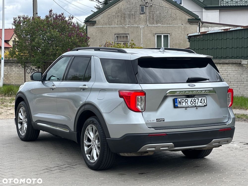 Ford Explorer - 6