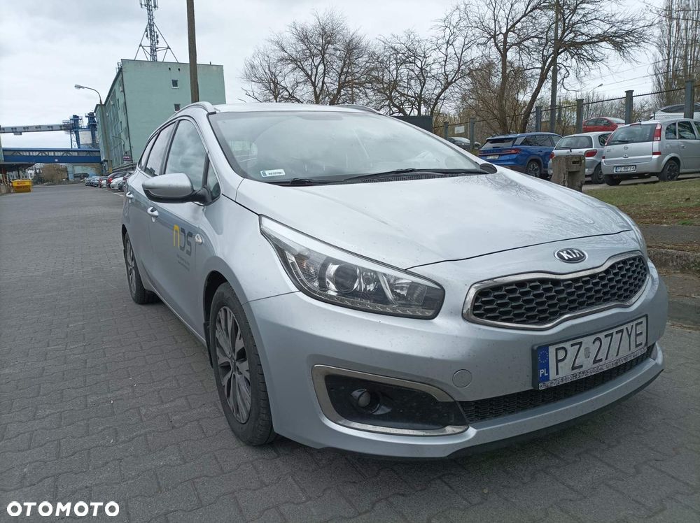 Kia Ceed 1.6 CRDi M - 3