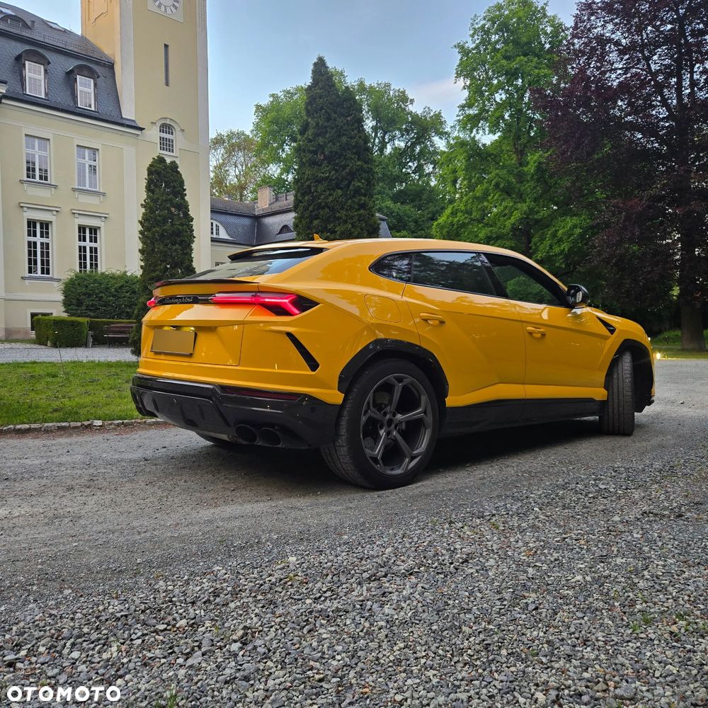 Lamborghini Urus - 8