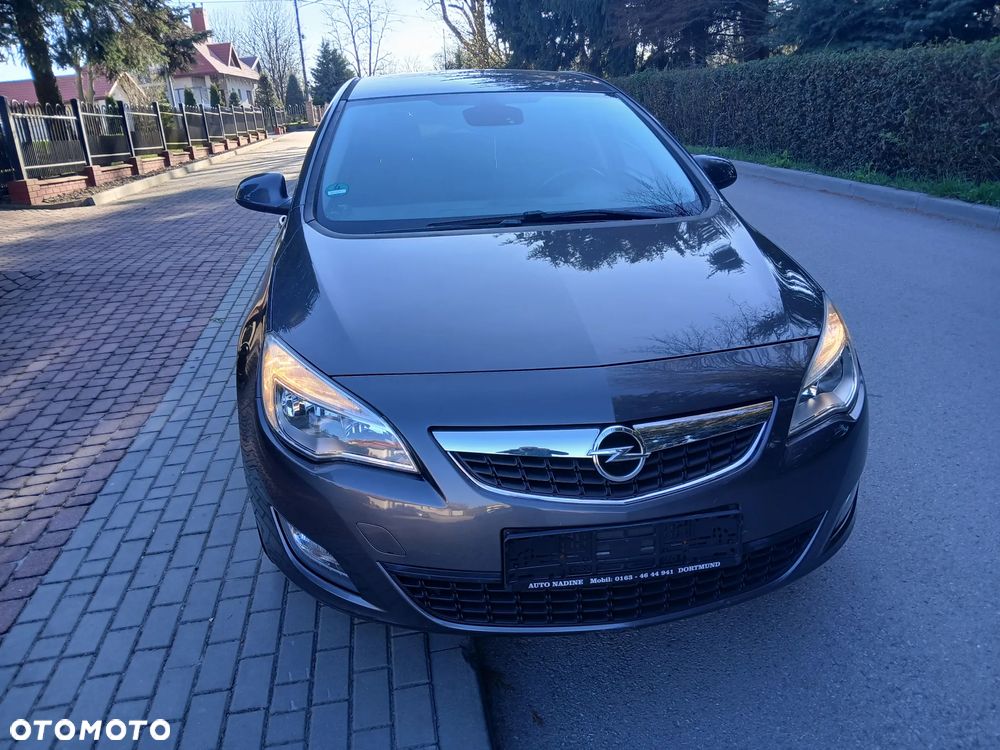 Opel Astra 1.6 Design Edition - 2