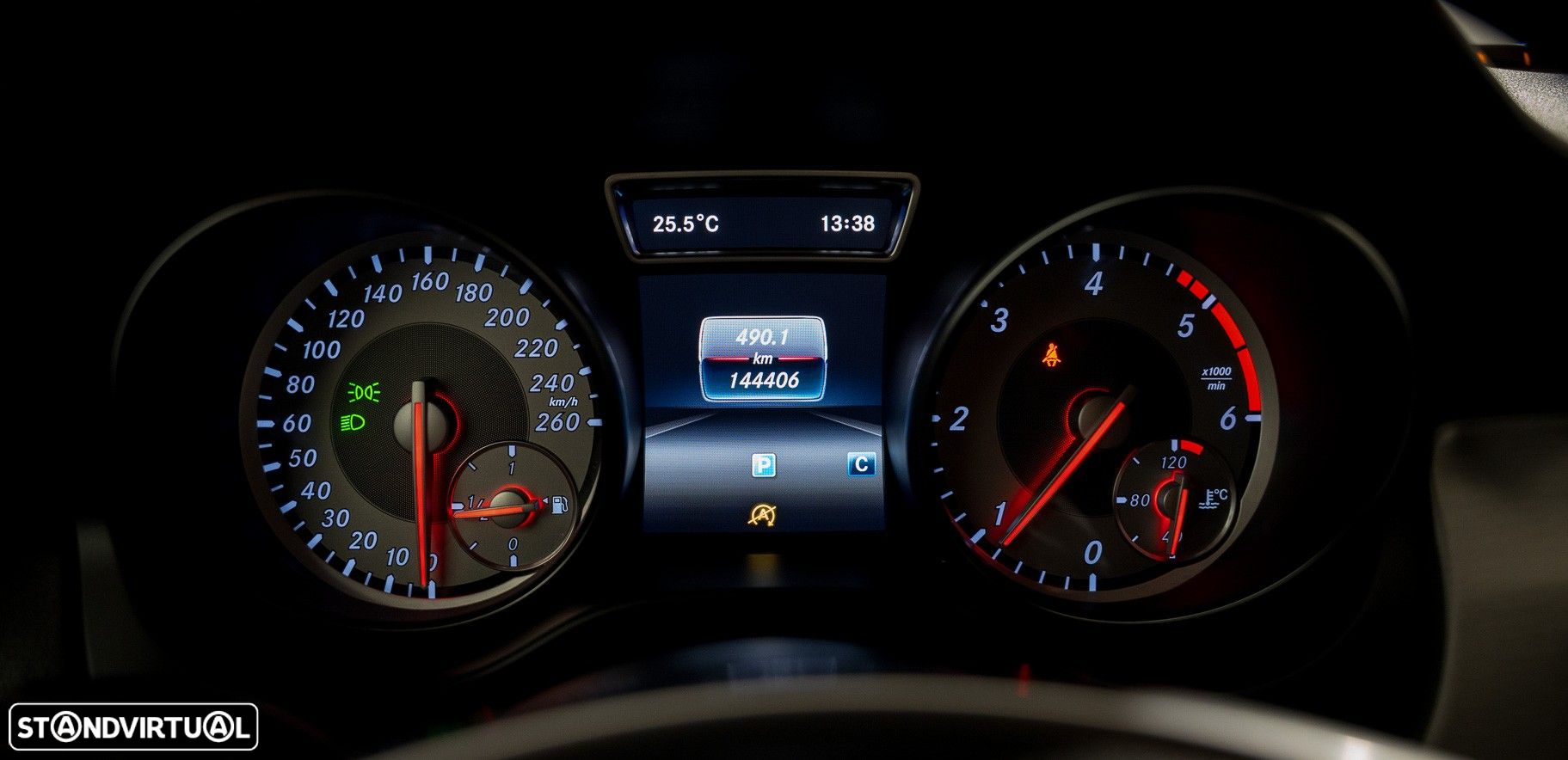 Mercedes-Benz GLA 180 d AMG Line - 16