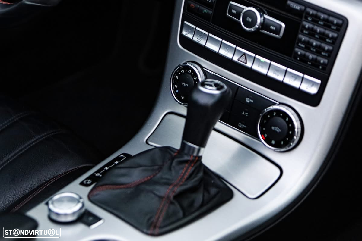 Mercedes-Benz SLK 250 CDI (BlueEFFICIENCY) 7G-TRONIC CarbonLOOK Edition - 19