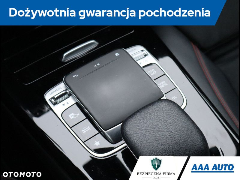 Mercedes-Benz CLA - 9