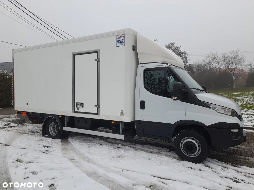 Iveco DAILY 72C18 70C18 Dmc 7200kg MROŹNIA/CHŁODNIA kontener 10 palet grube ściany 7cm!!! WINDA Dhollandia 1000kg// IGŁA// - 1