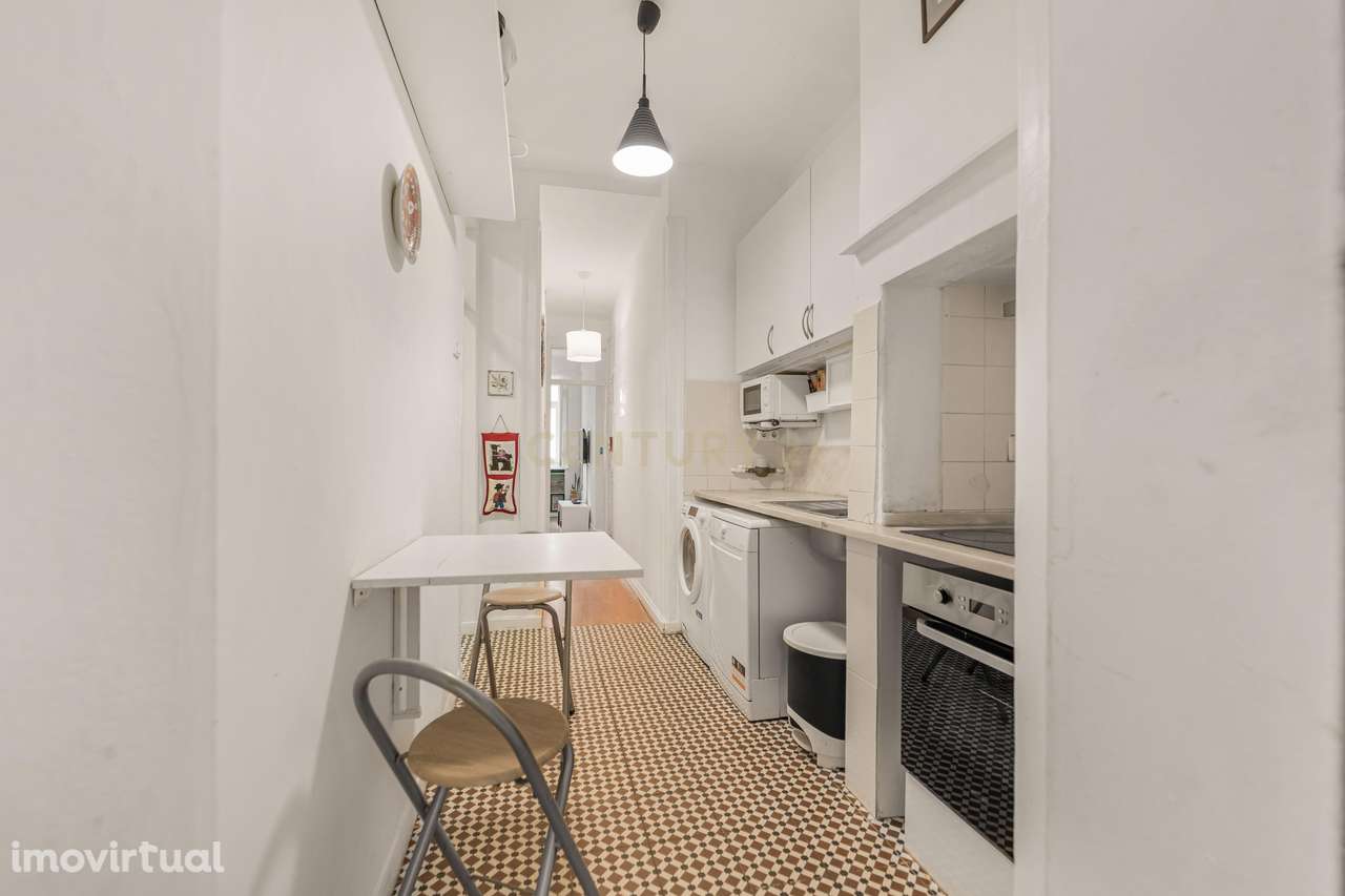 T1 + 1 com Logradouro - Campolide - Grande imagem: 2/19