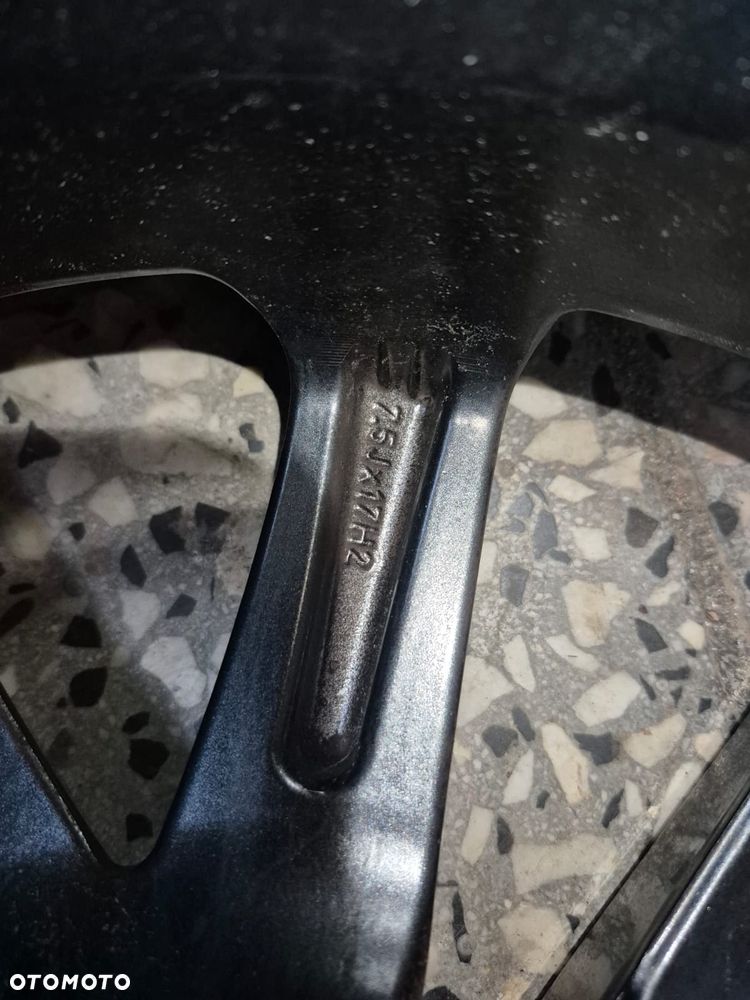 Komplet - opony zimowe z felgami. Używane. - 7